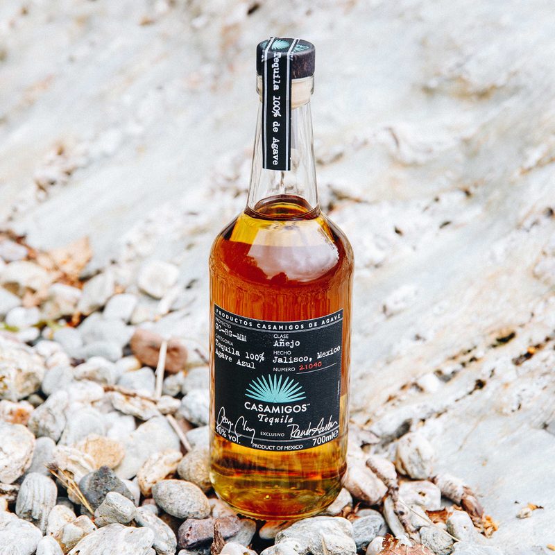 casamigos anejo lifestyle 02